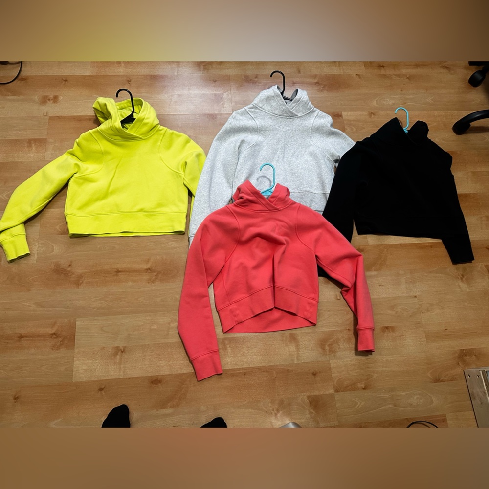 Lululemon Loungeful Cropped Hoodie